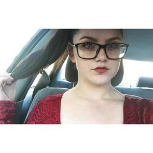 Meet your Posher, Valerie